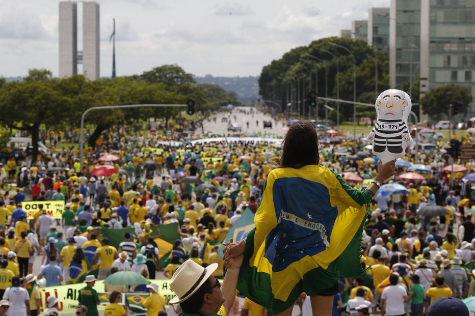 MANIFETACAO PELO IMPEACHMENT