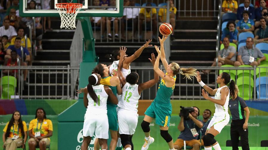 Basquete feminino é superado pela Austrália na estreia no Pré