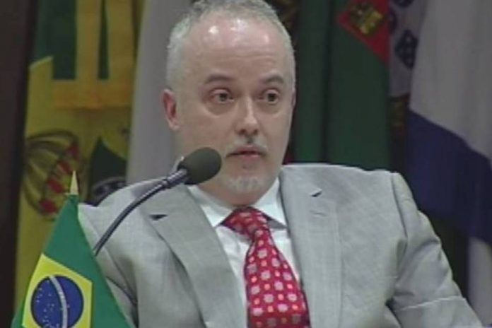 procurador Carlos Fernando dos Santos Lima